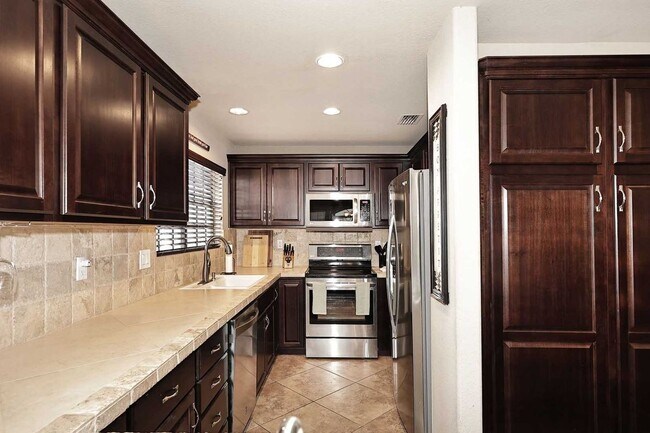 10019 E Mountain View Rd Scottsdale, AZ 85258 photo 3