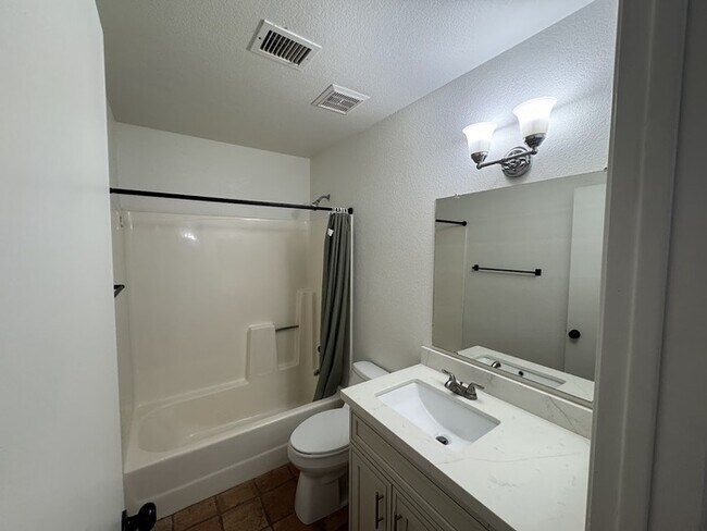 1618 E Sandra Terrace Phoenix, AZ 85022 photo 5