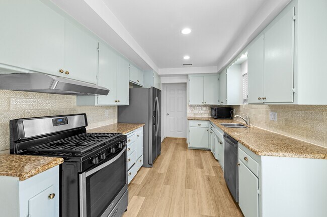 5677 Dorothy Way San Diego, CA 92115 photo 2