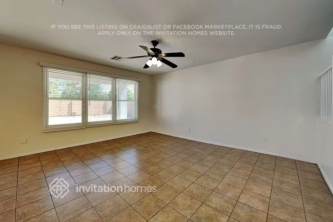 2246 E Bowker St Phoenix, AZ 85040 photo 3