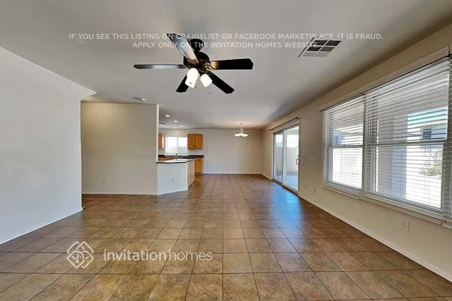 2246 E Bowker St Phoenix, AZ 85040 photo 4