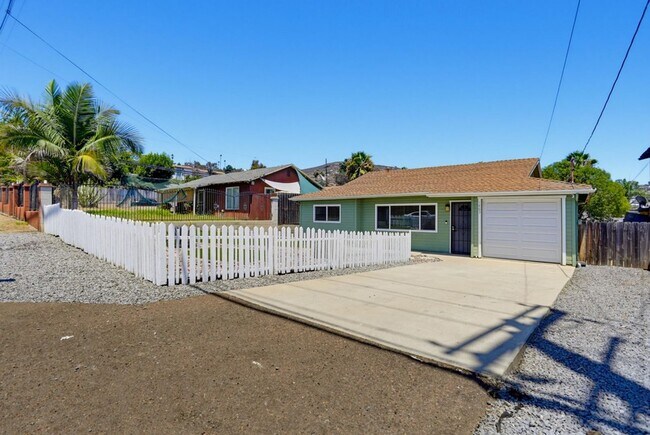 1463 Sweetwater Ln Spring Valley, CA 91977 photo 3