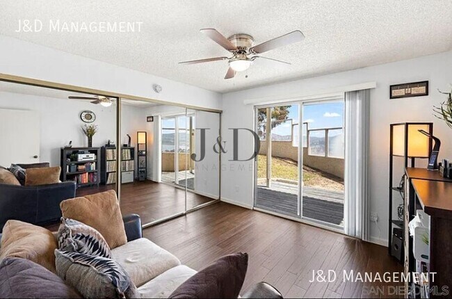 8475 Avenida Angulia Spring Valley, CA 91977 photo 3