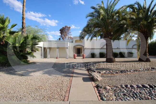 6149 E Delcoa Ave Scottsdale, AZ 85254 photo 4