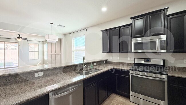 17026 W Mohave St Goodyear, AZ 85338 photo 4