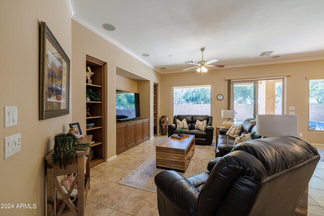 28573 N 128th Dr Peoria, AZ 85383 photo 4
