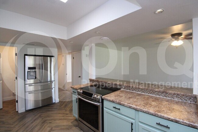 2161 N Recker Rd Mesa, AZ 85215 photo 3