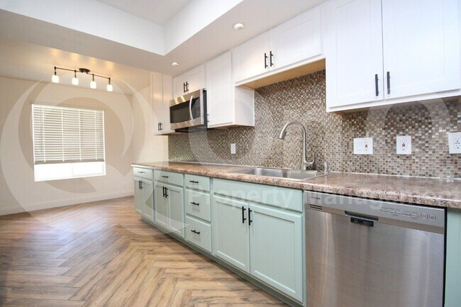 2161 N Recker Rd Mesa, AZ 85215 photo 2