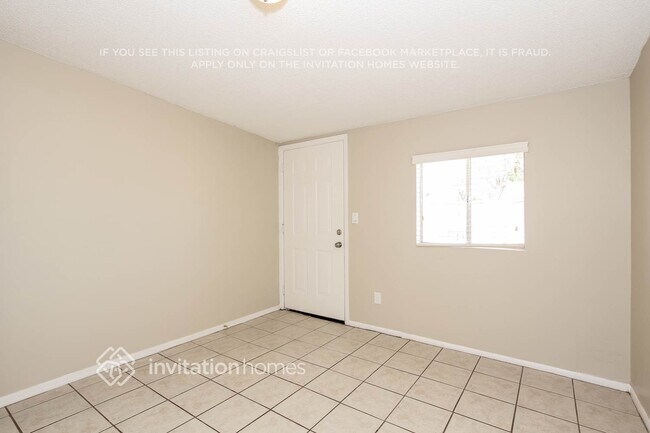 3712 W Catalina Dr Phoenix, AZ 85019 photo 4