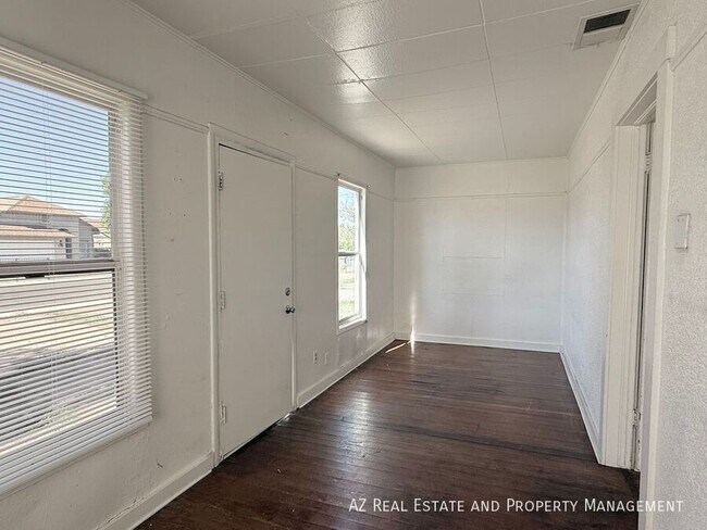 3809 N 9th Pl Phoenix, AZ 85014 photo 4