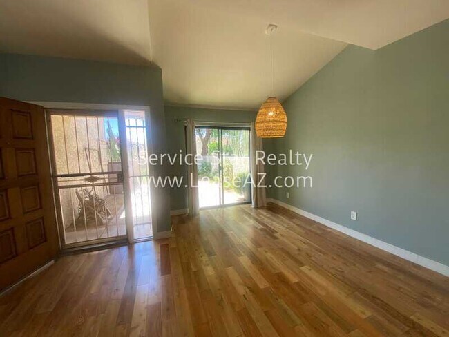 7810 E Medlock Dr Scottsdale, AZ 85250 photo 4