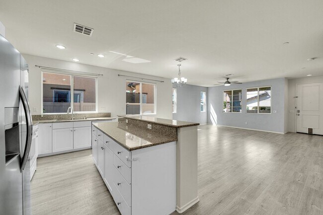 1704 Cal Orchid Pl Chula Vista, CA 91913 photo 3