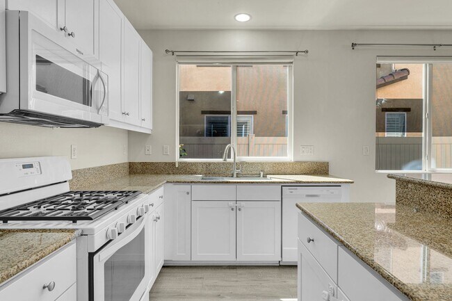 1704 Cal Orchid Pl Chula Vista, CA 91913 photo 5