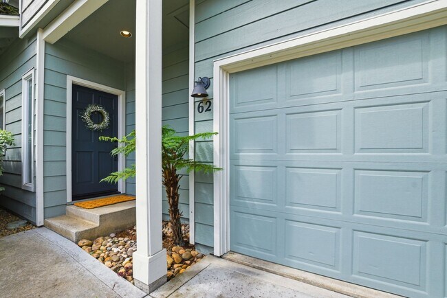 Contemporary 2 Bed, 2.5 Bath Home In North Napa photo 4