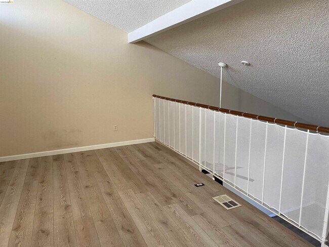 5835 Yawl St Discovery Bay, CA 94505 photo 4