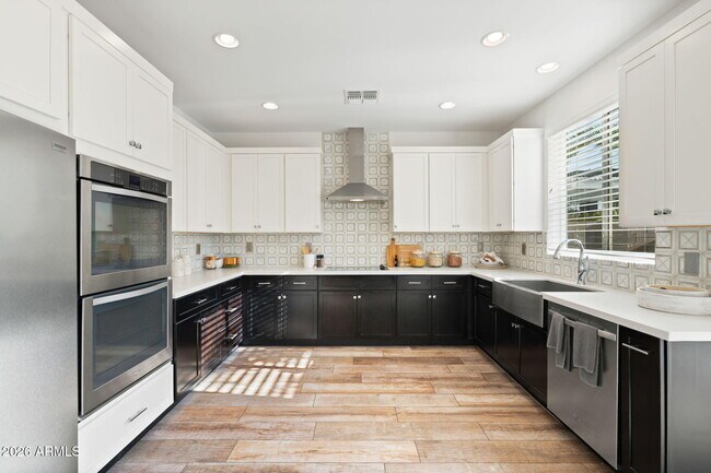 3104 N 37th St Phoenix, AZ 85018 photo 4