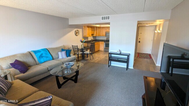 7910 E Camelback Rd Scottsdale, AZ 85251 photo 5
