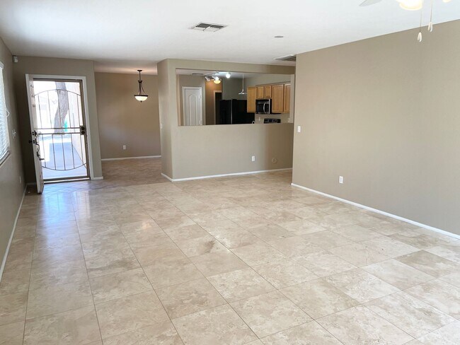43955 Colby Dr Maricopa, AZ 85138 photo 5