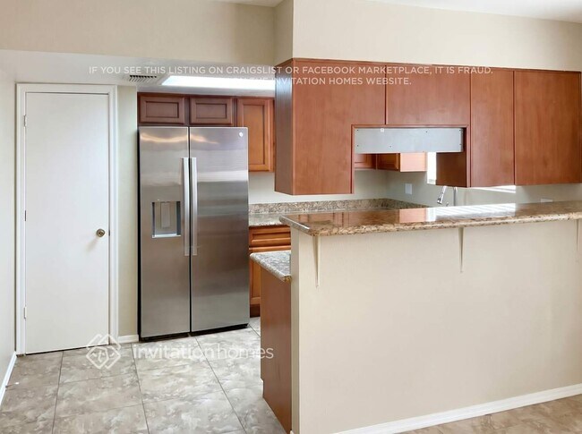 700 E Quail Ave Apache Junction, AZ 85119 photo 3