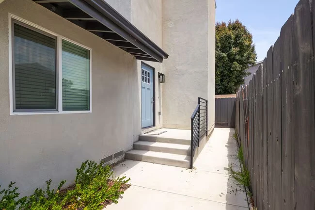 5359 Redding Rd San Diego, CA 92115 photo 2