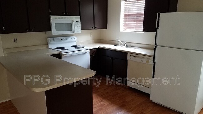 6104 W Townley Ave Glendale, AZ 85302 photo 4