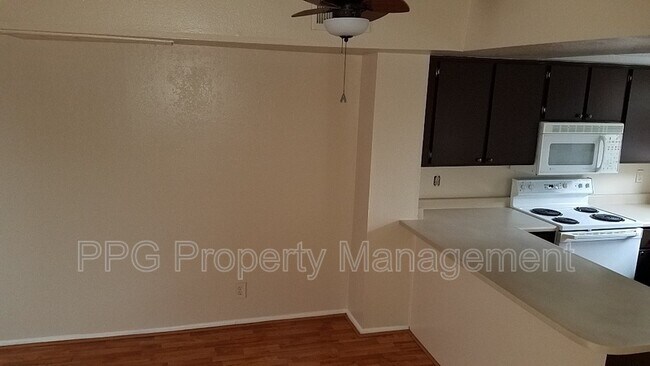 6104 W Townley Ave Glendale, AZ 85302 photo 2