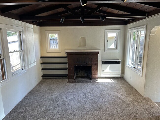 153 Park St San Rafael, CA 94901 photo 3