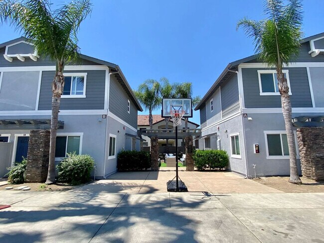 The Nines Townhomes photo 2