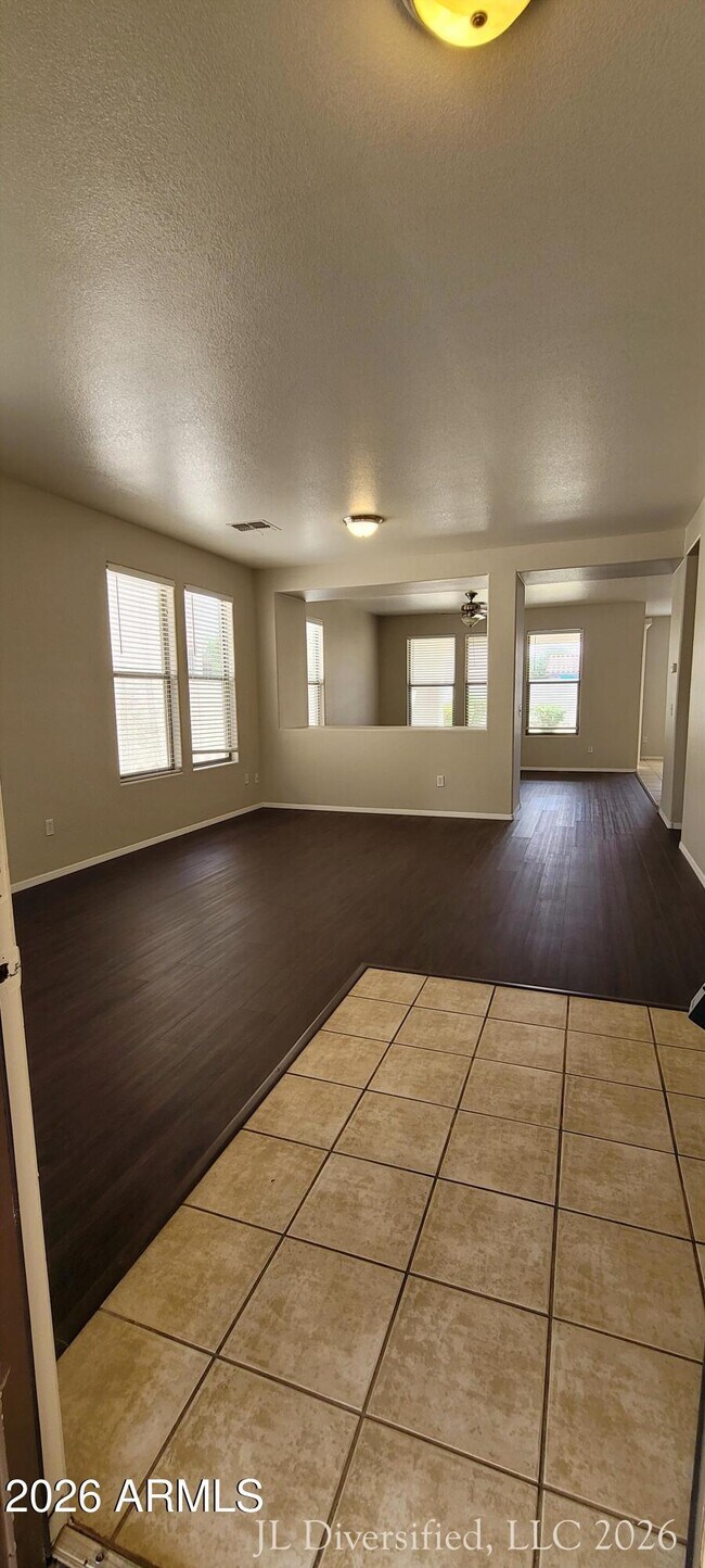 6895 S Amethyst Dr Chandler, AZ 85249 photo 2