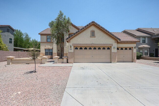 1121 S Bedford Pl Chandler, AZ 85286 photo 2