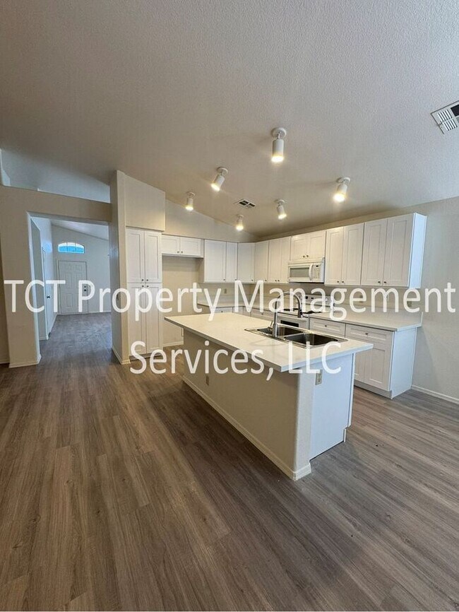 6464 E Russell St Mesa, AZ 85215 photo 4
