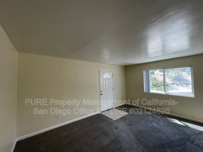 2657 Buena Vista Ave Lemon Grove, CA 91945 photo 3