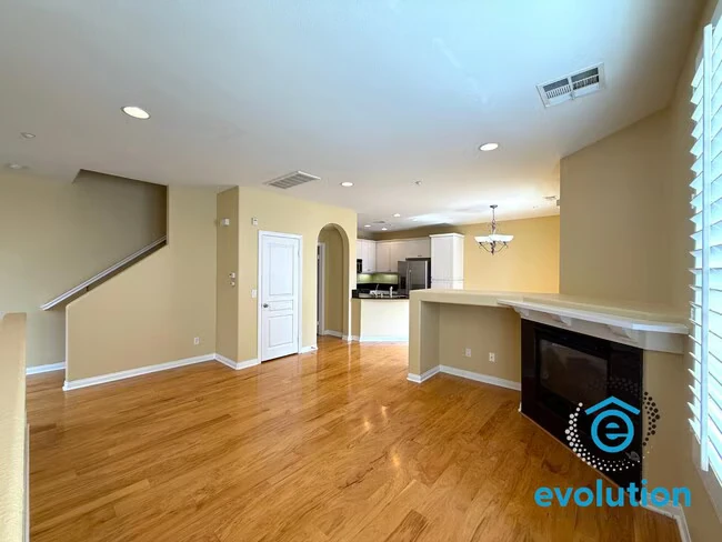 810 Harbor Cliff Way Oceanside, CA 92054