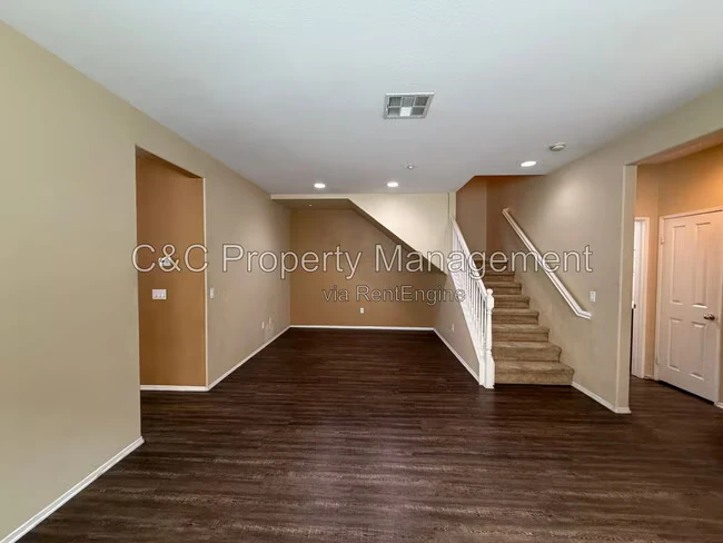 35833 Ellison Ln Murrieta, CA 92562 photo 4