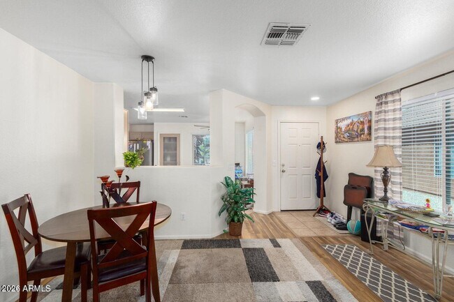 40147 N Cassara Dr San Tan Valley, AZ 85140 photo 4