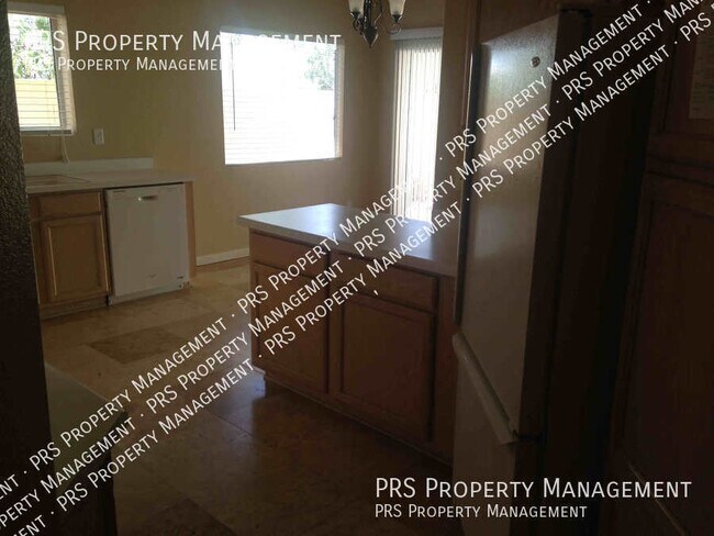 629 S Oak St Gilbert, AZ 85233 photo 4