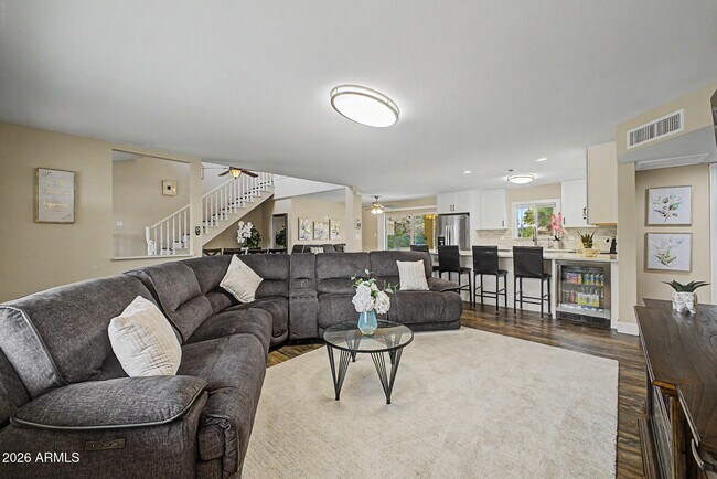 2837 W Union Hills Dr Phoenix, AZ 85027 photo 2