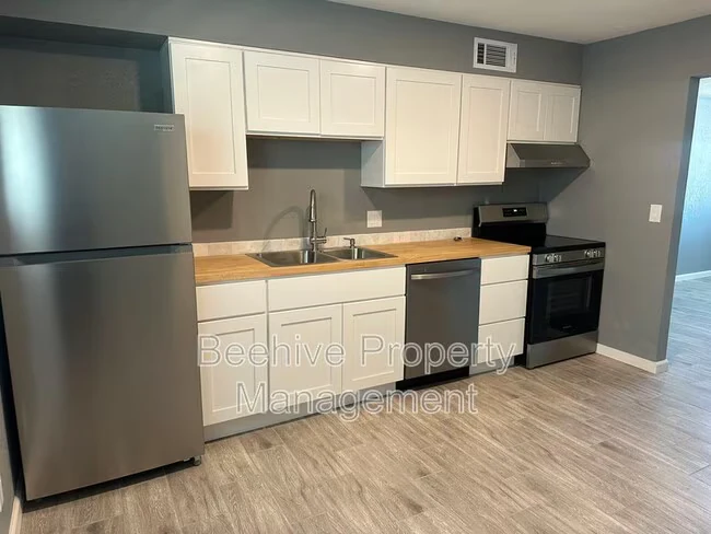 1315 W 4th St Tempe, AZ 85281 photo 5