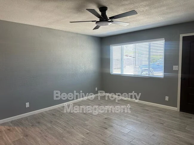 1315 W 4th St Tempe, AZ 85281 photo 3