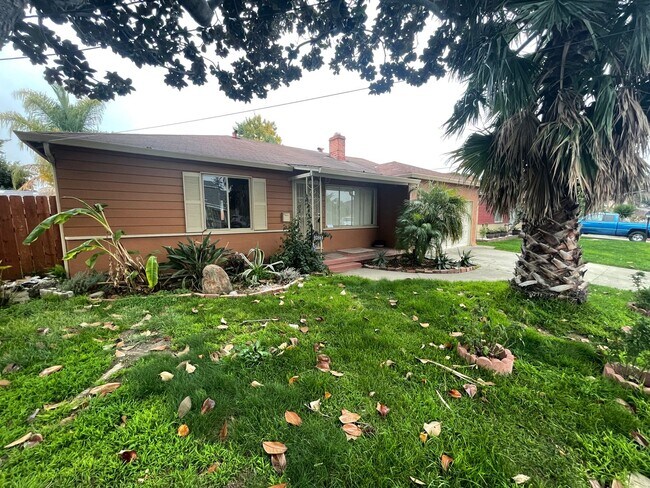 20861 Times Ave Hayward, CA 94541 photo 3