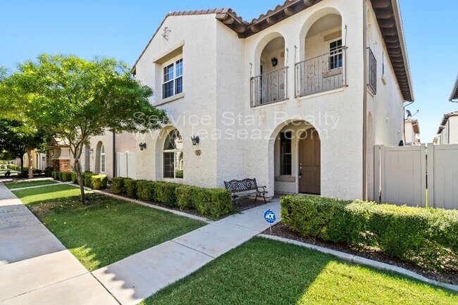860 S Huish Dr photo 3