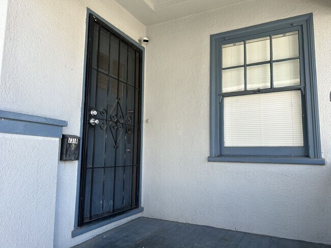731 Virginia St Vallejo, CA 94590 photo 2