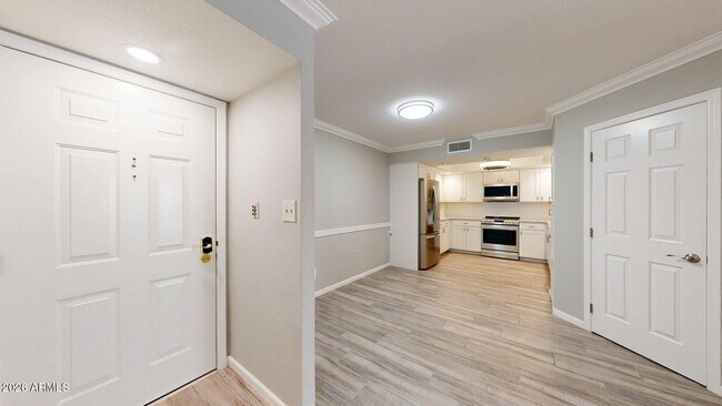4200 N Miller Rd Scottsdale, AZ 85251 photo 2