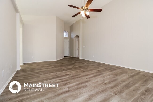12509 W Palm Ln Avondale, AZ 85392 photo 4
