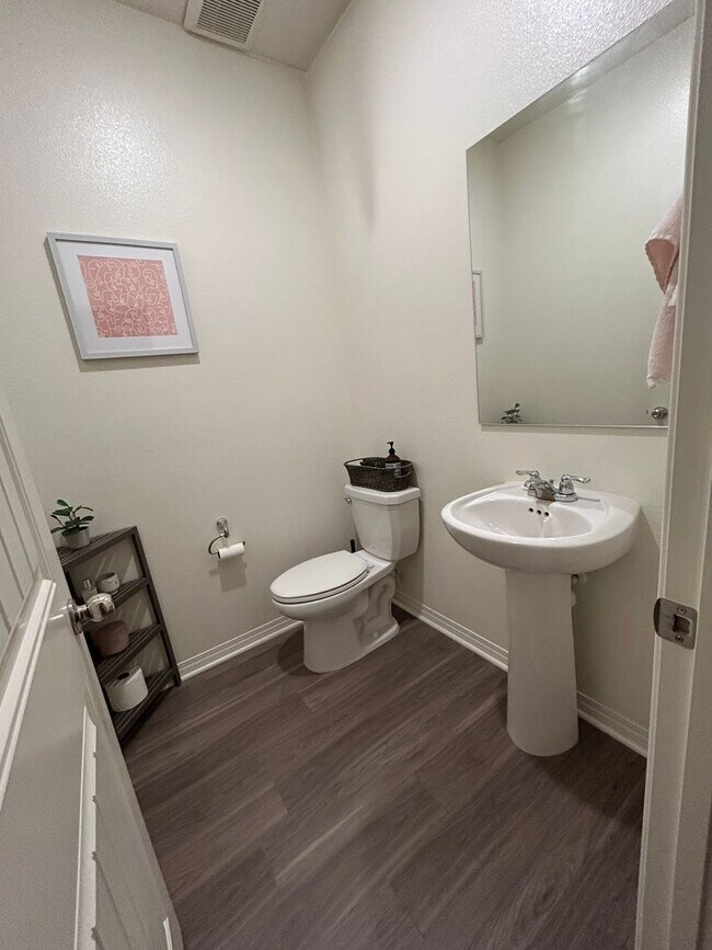 24145 Dolcetto Ave Murrieta, CA 92562 photo 4