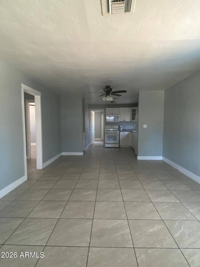 3432 E Cambridge Ave Phoenix, AZ 85008 photo 5