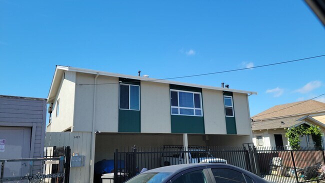 3487 Paxton Ave Oakland, CA 94601