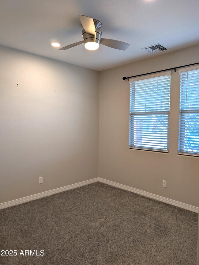 1719 S Spartan St Gilbert, AZ 85233 photo 4