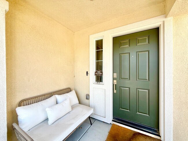 30607 Cyclone Ave Winchester, CA 92569 photo 4