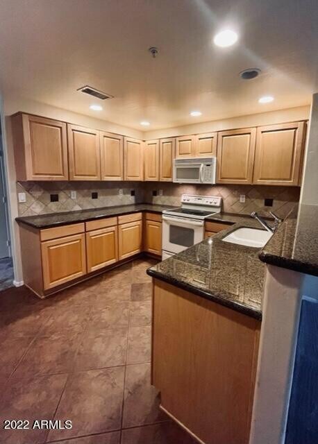 19700 N 76th St Scottsdale, AZ 85255 photo 4